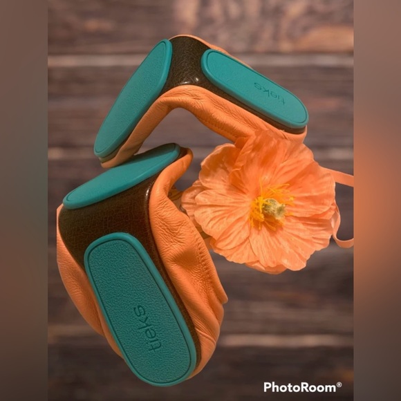 Tieks Shoes - Peach Poppy Tieks *New in Box*